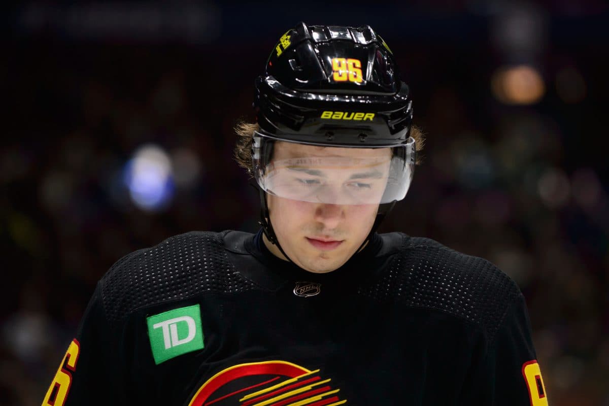 Re-signing Andrei Kuzmenko proves we can’t take a Vancouver Canucks rebuild seriously