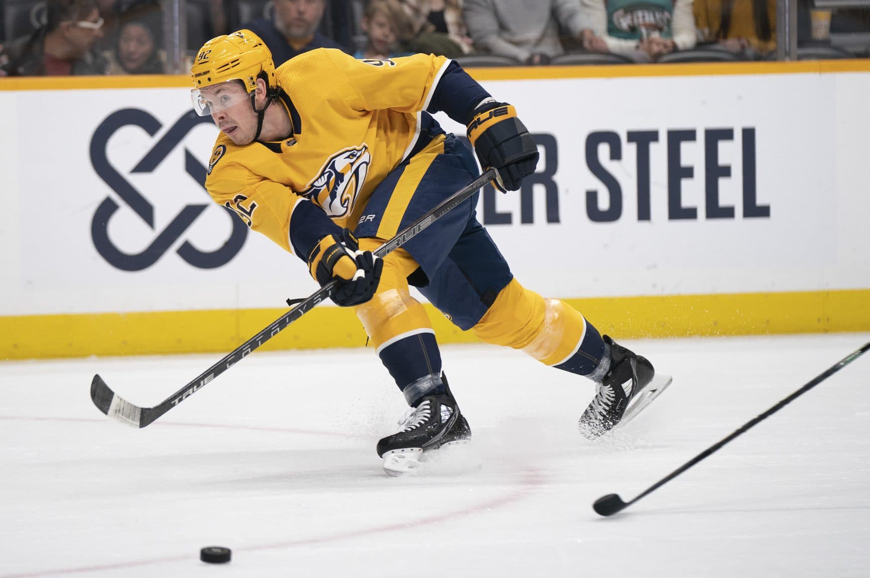 Nashville Predators’ Ryan Johansen to undergo surgery on right leg