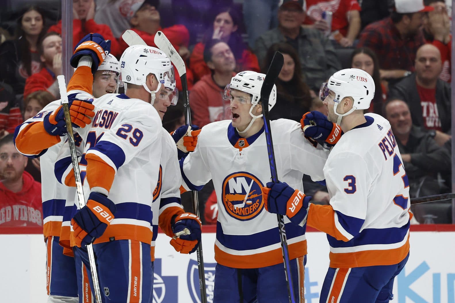 NHL power rankings: Three straight wins have New York Islanders back in playoff hunt