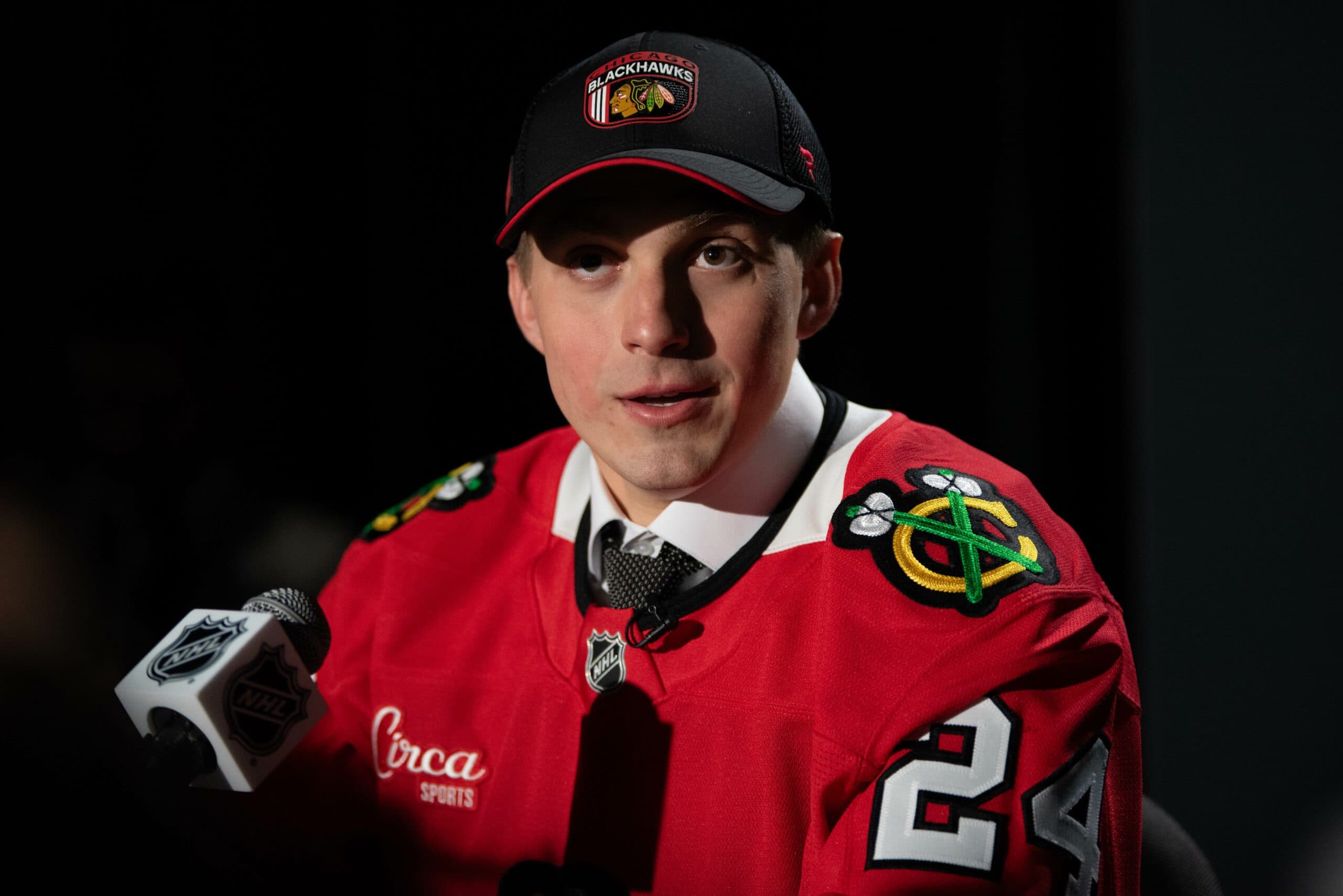 Chicago Blackhawks sign 2024 second-overall pick Artyom Levshunov to entry-level contract