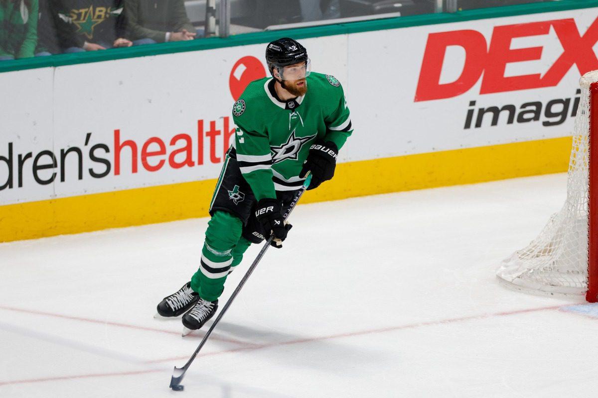 Dallas Stars defenseman Jani Hakanpaa