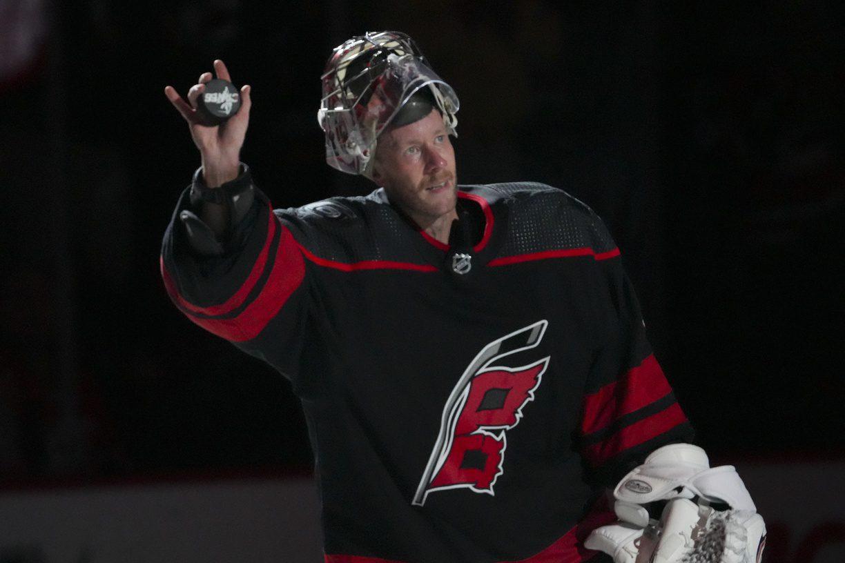 Antti Raanta ends NHL career after 11 seasons with Hurricanes, Coyotes, Rangers, Blackhawks