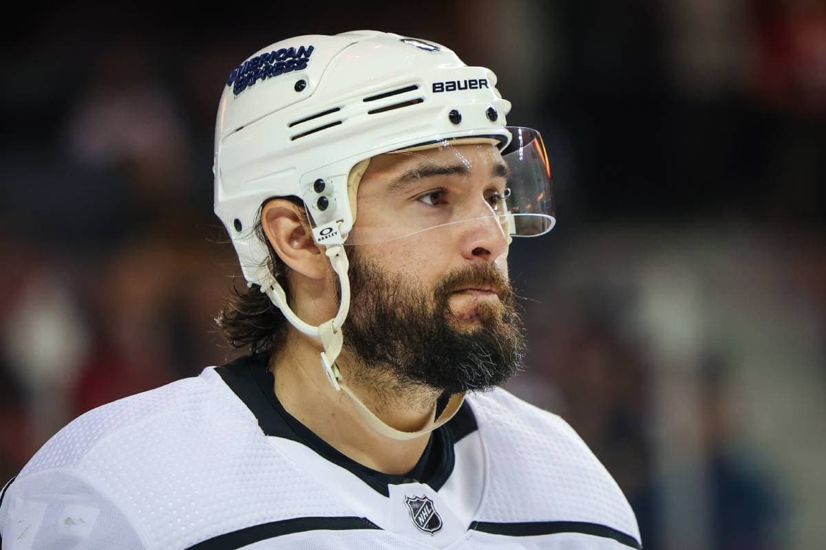 Kings’ Drew Doughty helped off ice during preseason game against Golden Knights