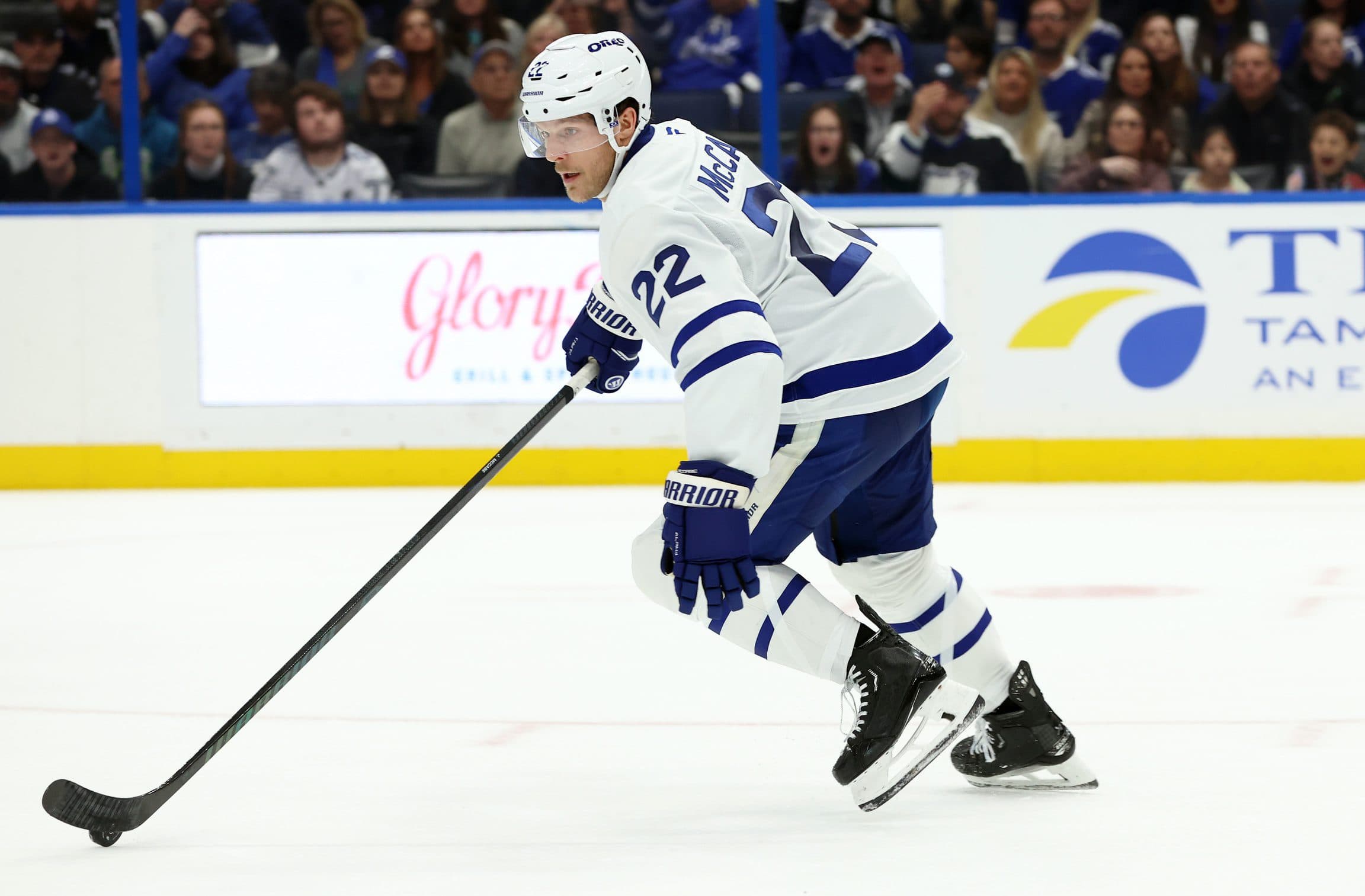 Maple Leafs’ Jake McCabe leaves game with upper-body injury