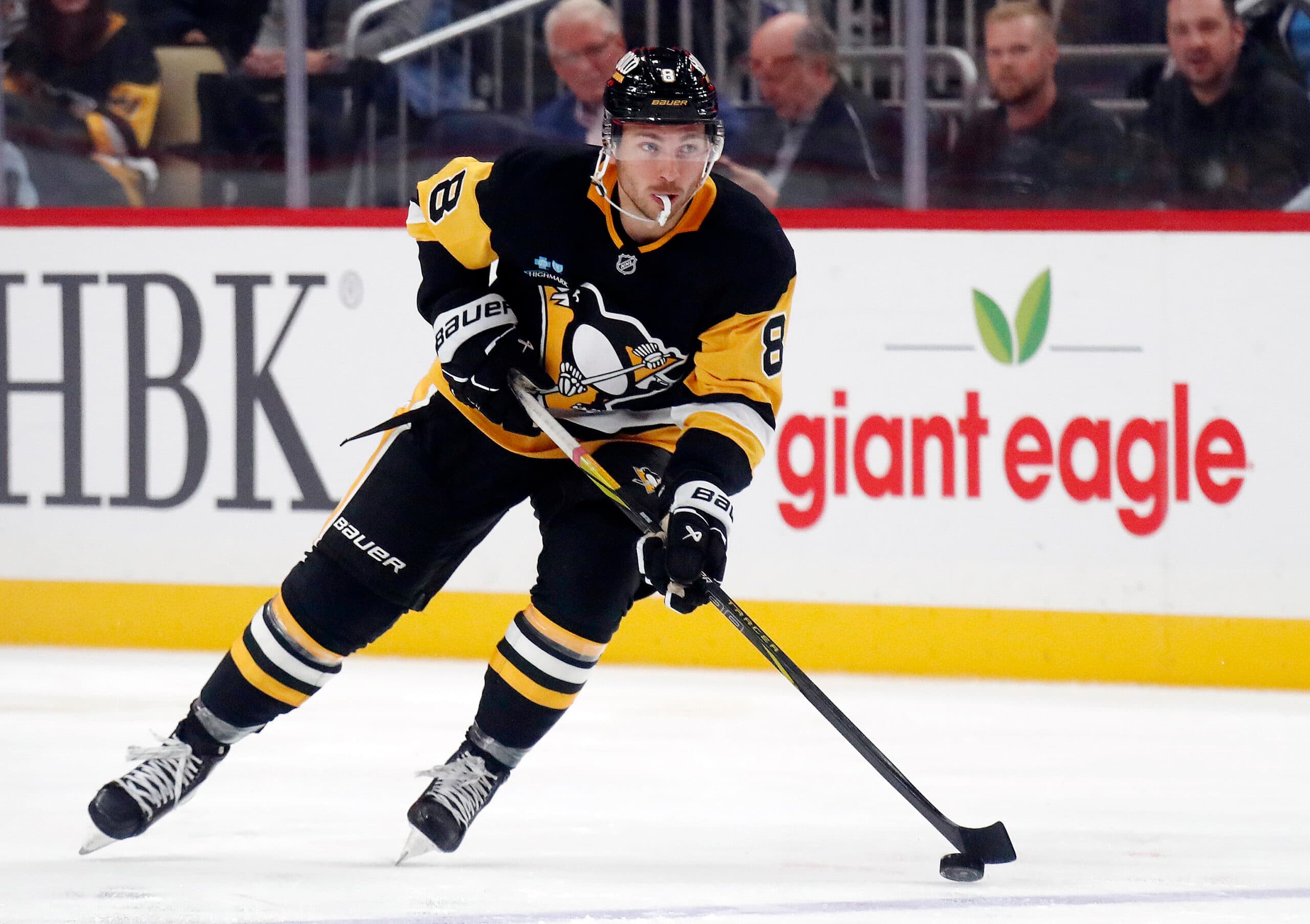 Penguins’ Michael Bunting won’t play versus Lightning on Sunday following car accident