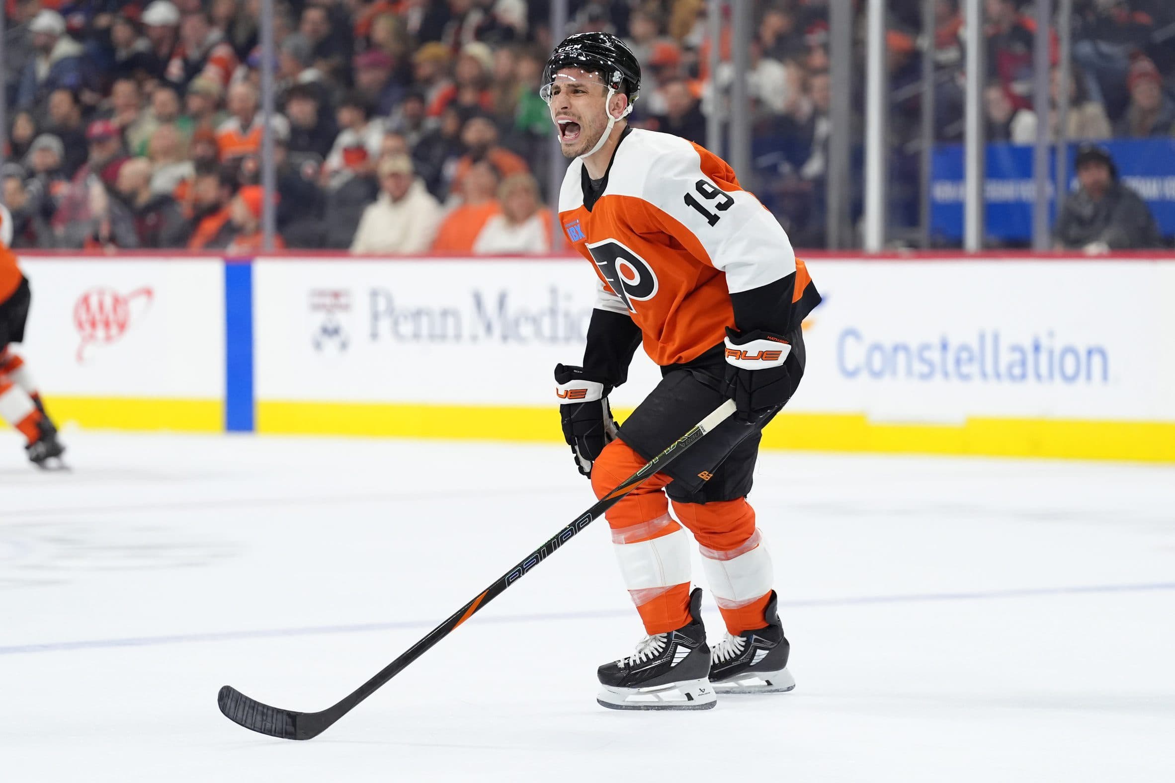 Flyers’ Garnet Hathaway injured by late hit, exits contest vs Penguins