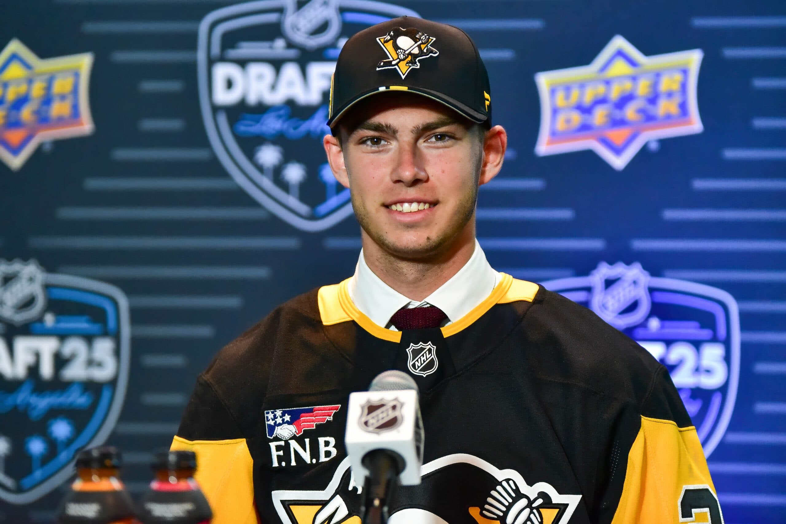 Penguins sign Peyton Kettles to three-year, entry-level contract
