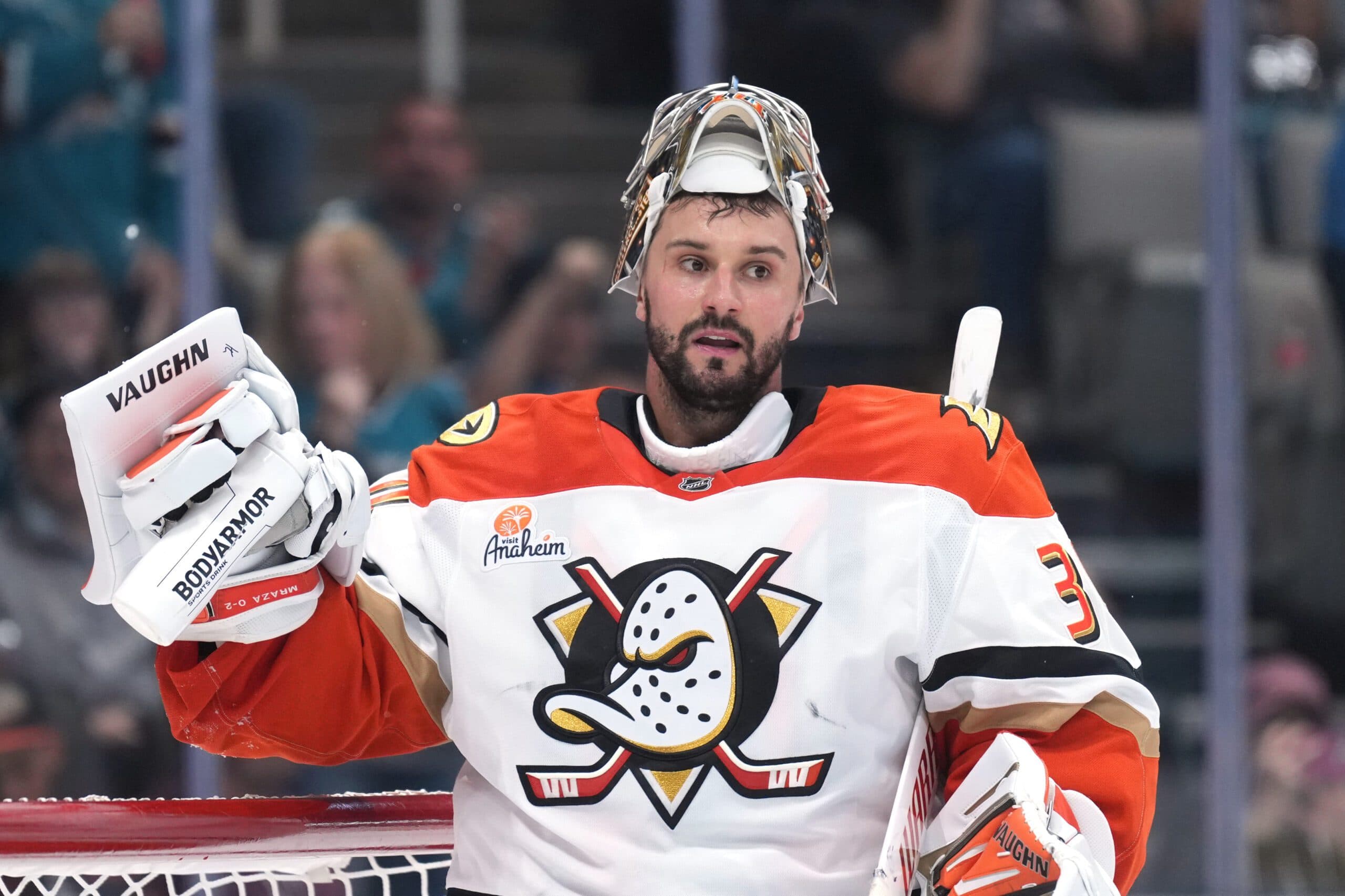 Ducks’ Petr Mrazek leaves game against Blackhawks with lower-body injury