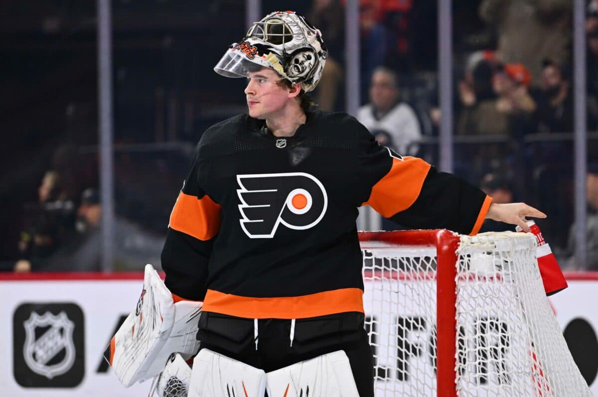 Golden Knights announce Carter Hart will join team