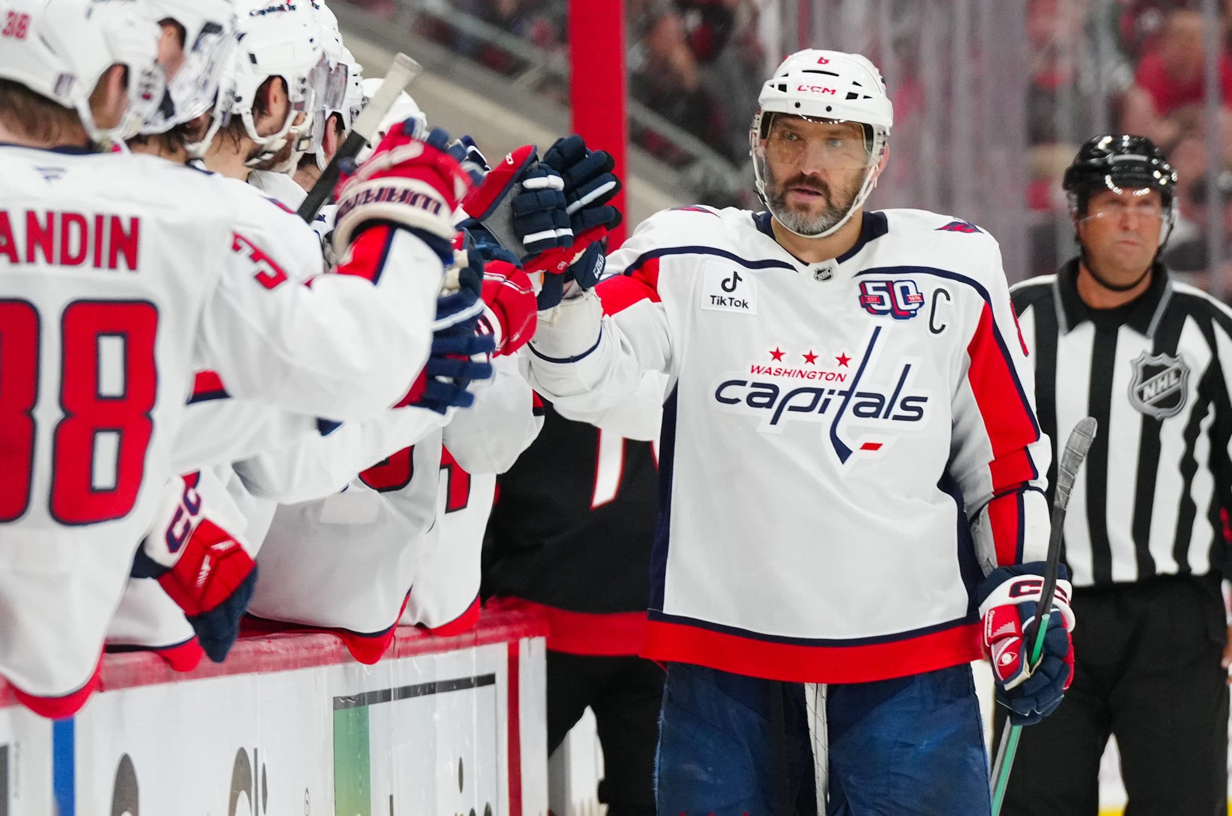 Capitals’ Alex Ovechkin becomes first NHLer to score 900 career goals